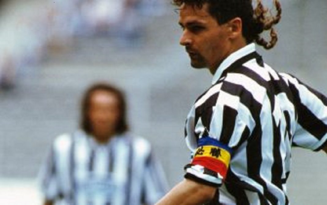 Roberto Baggio e la sua fascia Soka Gakkai