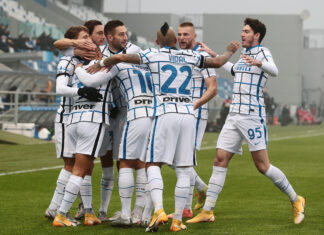 La Juve stecca, l’Inter a due punti dal Milan che prova ad allungare. Stasera Napoli-Roma L'Inter di Conte risorge dopo la disfatta contro il Real. fonte: ANSA