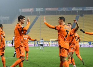 Tre squilli Juve. Inter e Milan chiamate a rispondere La Juve batte 4-0 il Parma fonte: corriere.it